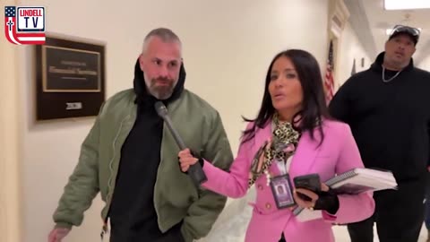 UNHINGED J6 COP TRIGGERED BY FEMALE REPORTER!! 🚨