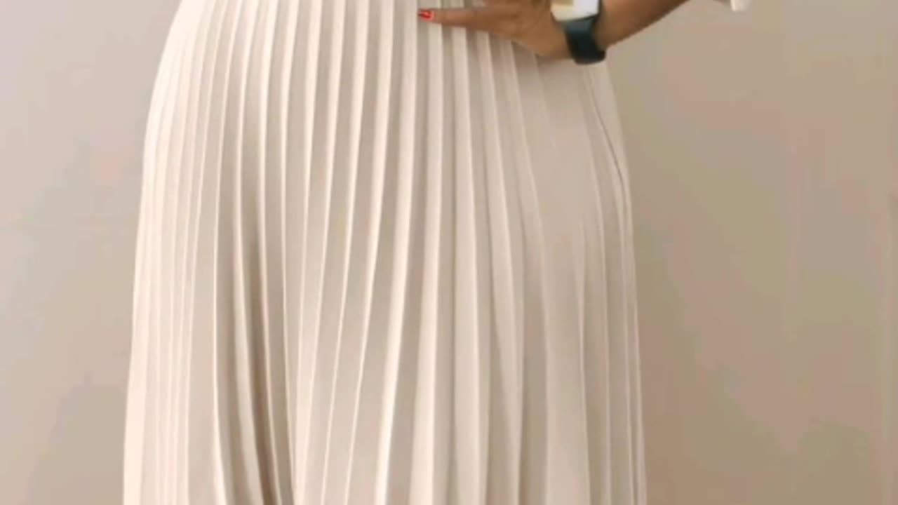 Colorblock Pleated Belted Dress—Elegant Lapel, Flattering Silhouette & Waist-Defining Belt