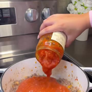 🍝 Layers of Delight Homemade Lasagna Recipe 🧀