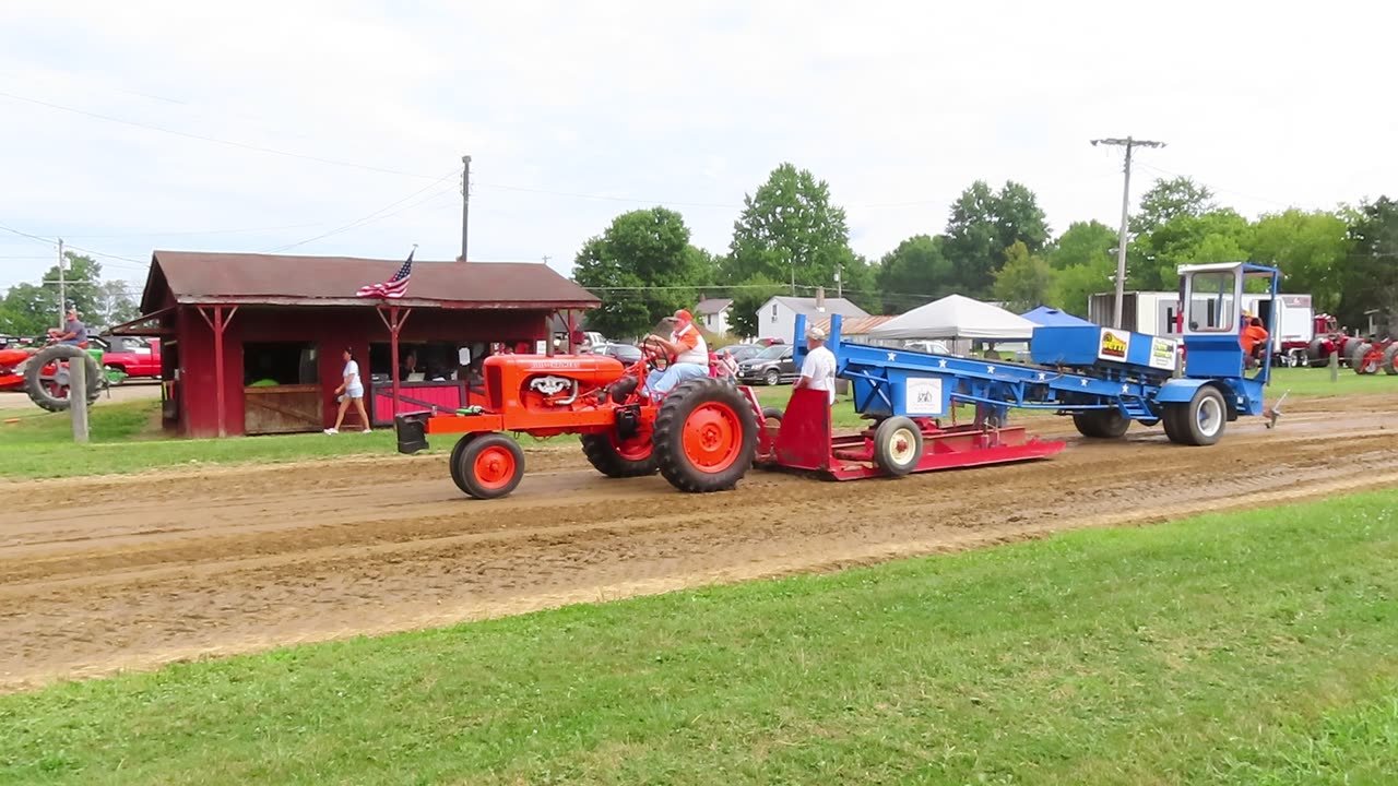 Another awesome tractor Pull in Marshallville, Ohio
