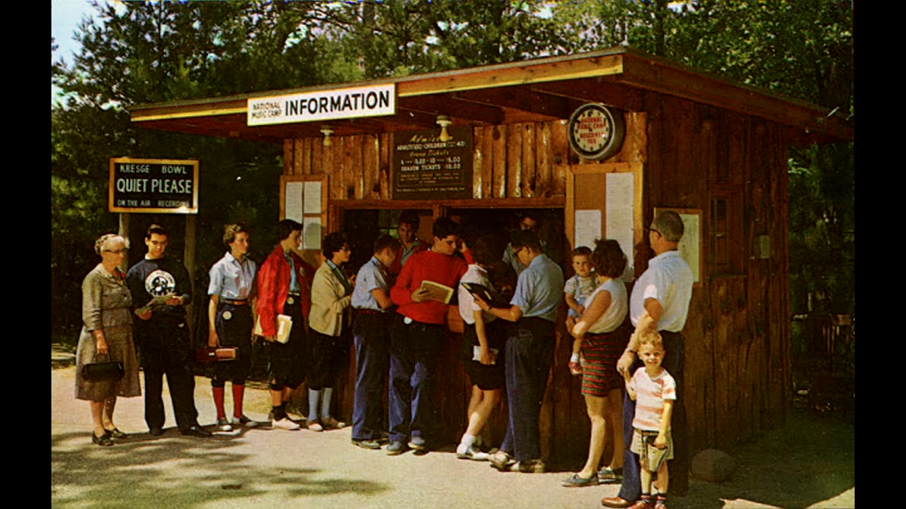 51 Wonderful Vintage Views of American Life During the 1950s & 1960s (1)