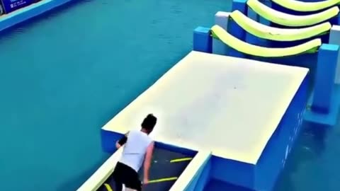 Unbelievable obstacle course speed Run! 🏃💨