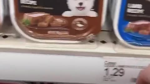 ¿Comer comida para perro ayuda a ahorrar dinero?