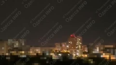 🙏 More footage of Shahed strike on a residential building in Odesa