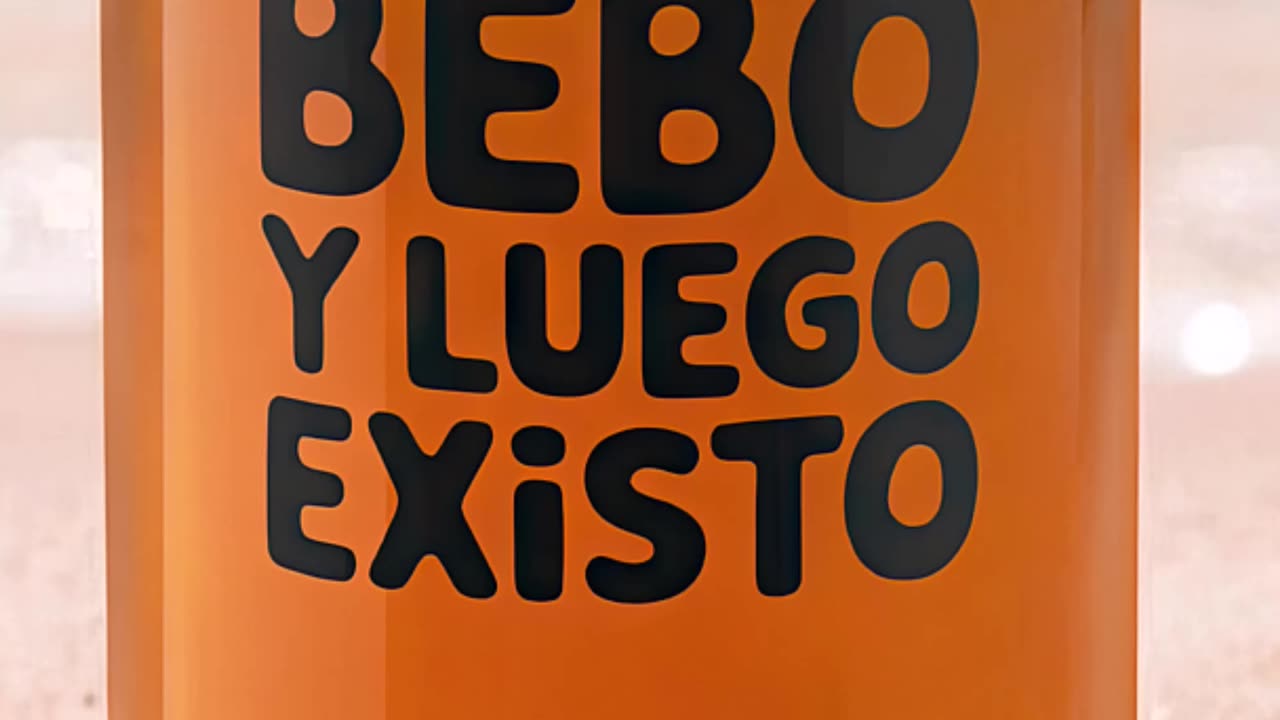 ¿Quién más siente que la vida comienza con una bebida fría? #BebeYExistente #VidaFresca