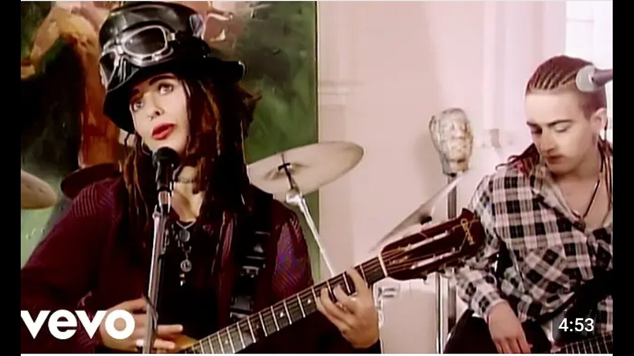 4 Non Blondes - What's Up (Official Music Video)