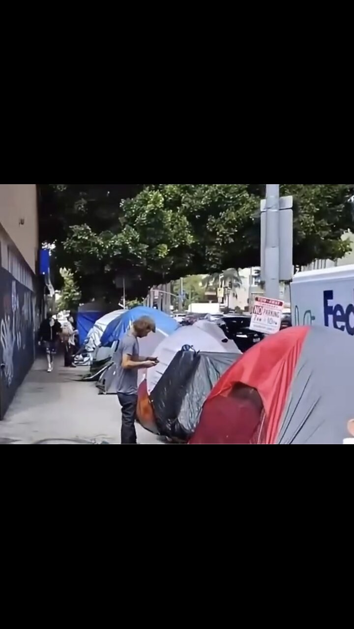 WALKING ON SUNSET BOULEVARD🚏⛺️🚶🏻📸STREETS IN LOS ANGELES🏢⛺️🧎‍♀️💫