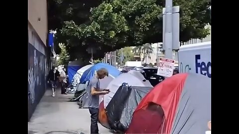 WALKING ON SUNSET BOULEVARD🚏⛺️🚶🏻📸STREETS IN LOS ANGELES🏢⛺️🧎‍♀️💫