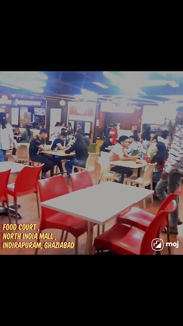 From spicy street eats to sweet treats, this culinary hub is a foodie’s paradise! #FoodCourtVibes