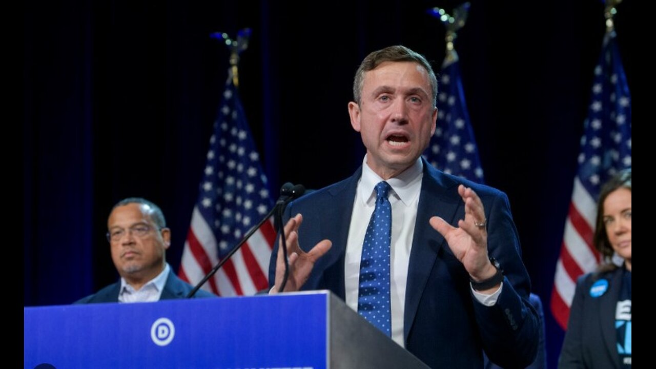 Dem Strategist Calls for DNC Head to 'Step Down'