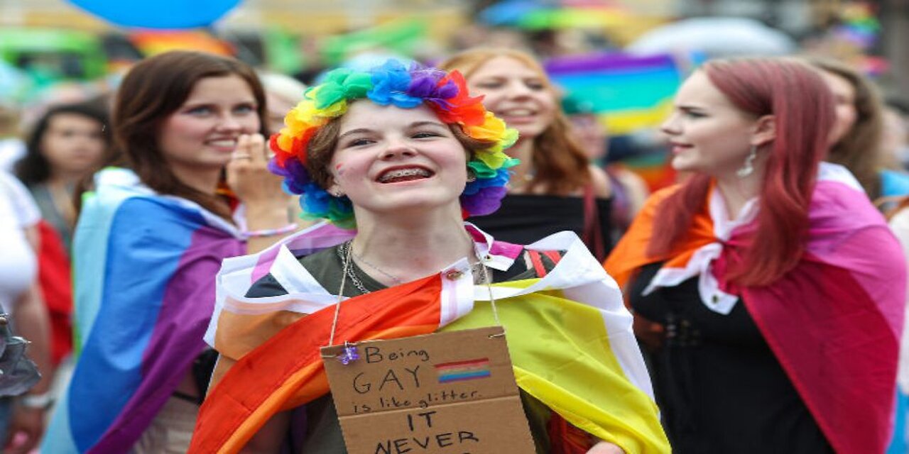 Middle Schoolers Encouraged to Dress in Drag for Pride Event