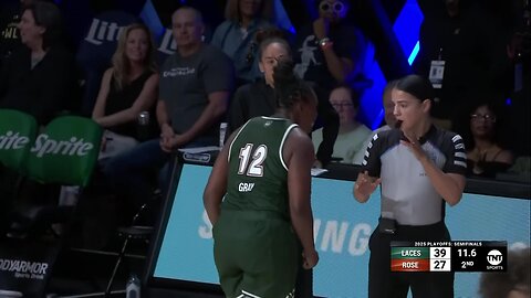 🤐 TECH, Chelsea Gray FURIOUS at ref, claps in her face | Unrivaled women's basketball Semifinals