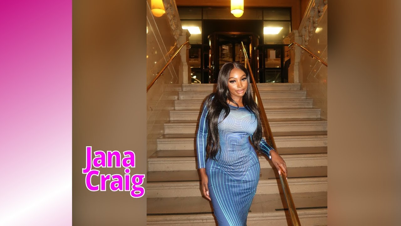 Jana Craig 💃 Curvy Beauty on the Rise | Bio, Body Stats, Age, Net Worth & More!