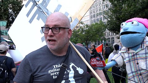 Puppet Rage-Baits Lib Protesters Until They Kick Him Out