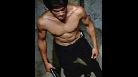 Cross kick Studio Films Bruce Lee Enter the Dragon