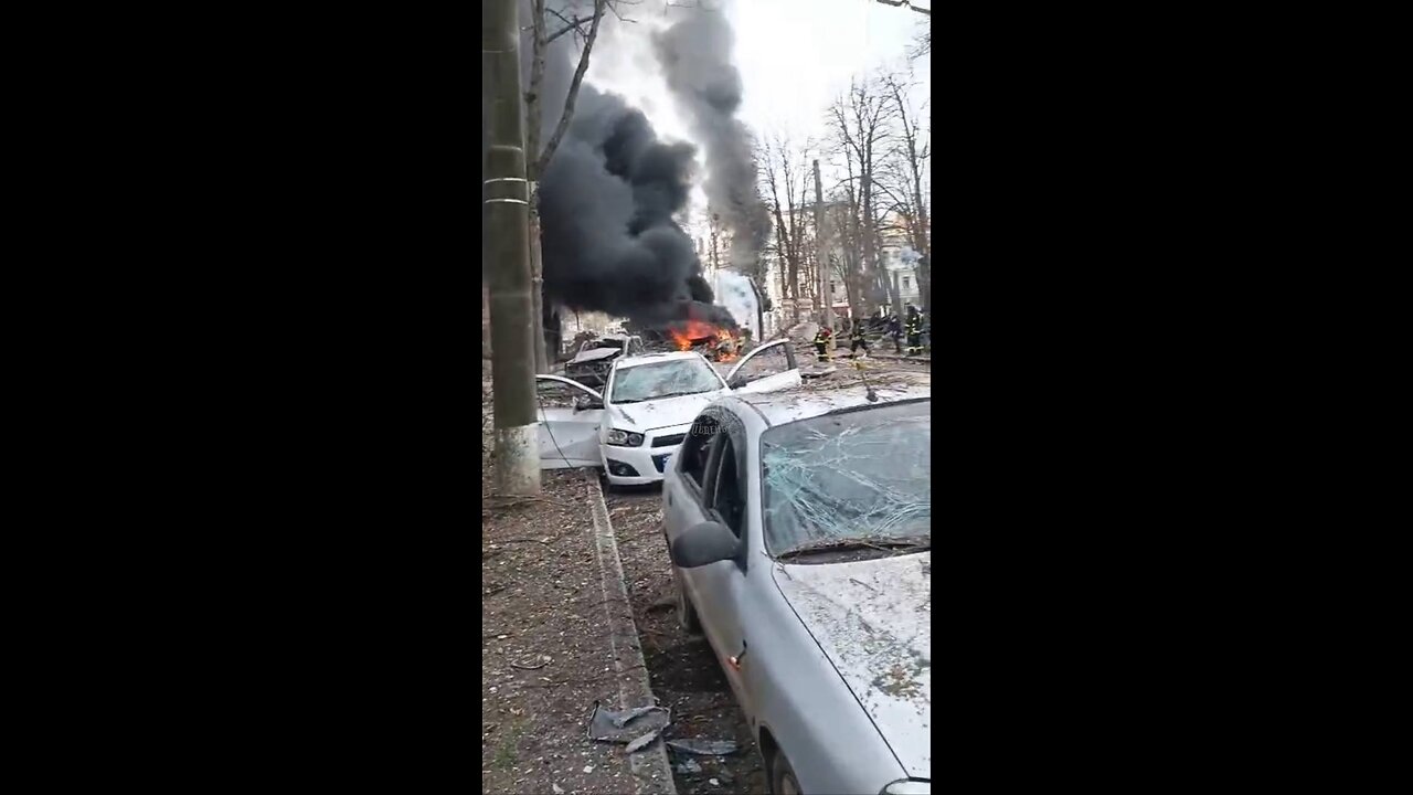 13 04 2025 😢🤬 First footage from Sumy: strike on the very center of the city!