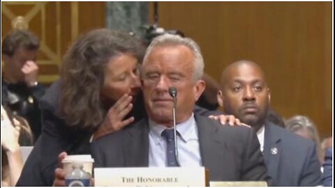 Elizabeth Warren And RFK Jr. Duke It Out Over Access to Vaccines