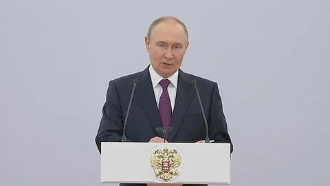 Live: Putin spricht bei Forum “Starke Ideen für die neue Zeit”