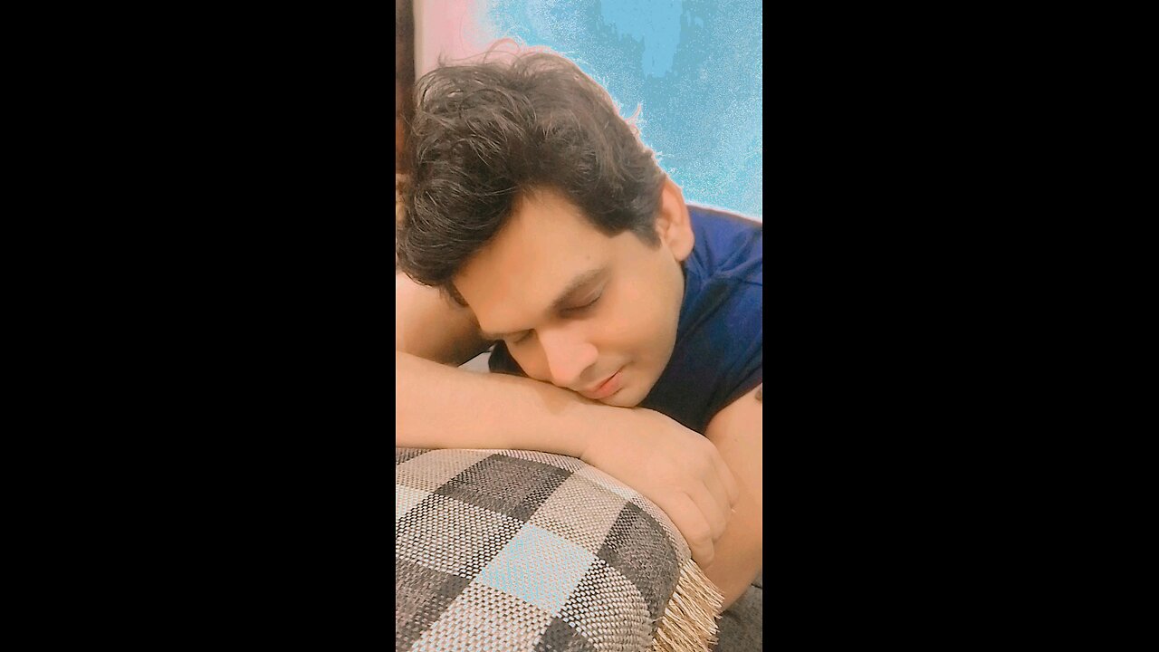 Pori hai Zindagi Pora Jahan