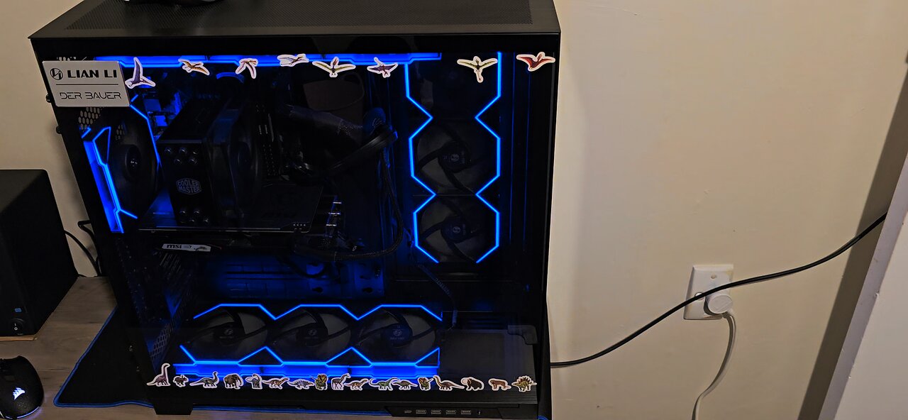 decided to decorate my pc a little.