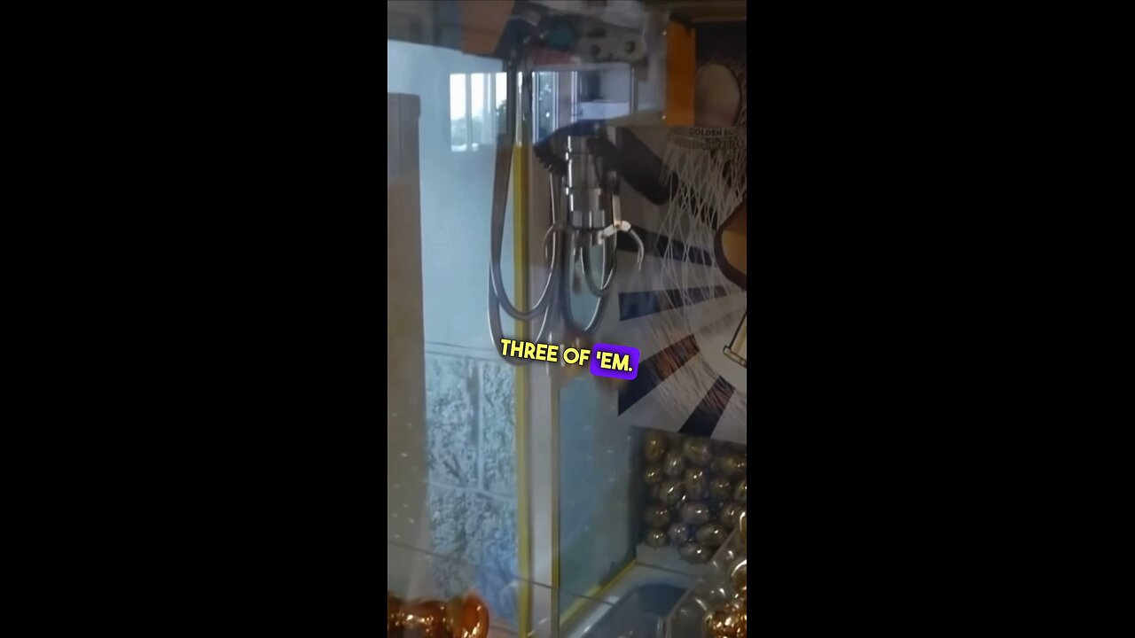 Golden Egg Claw Machine!🥚