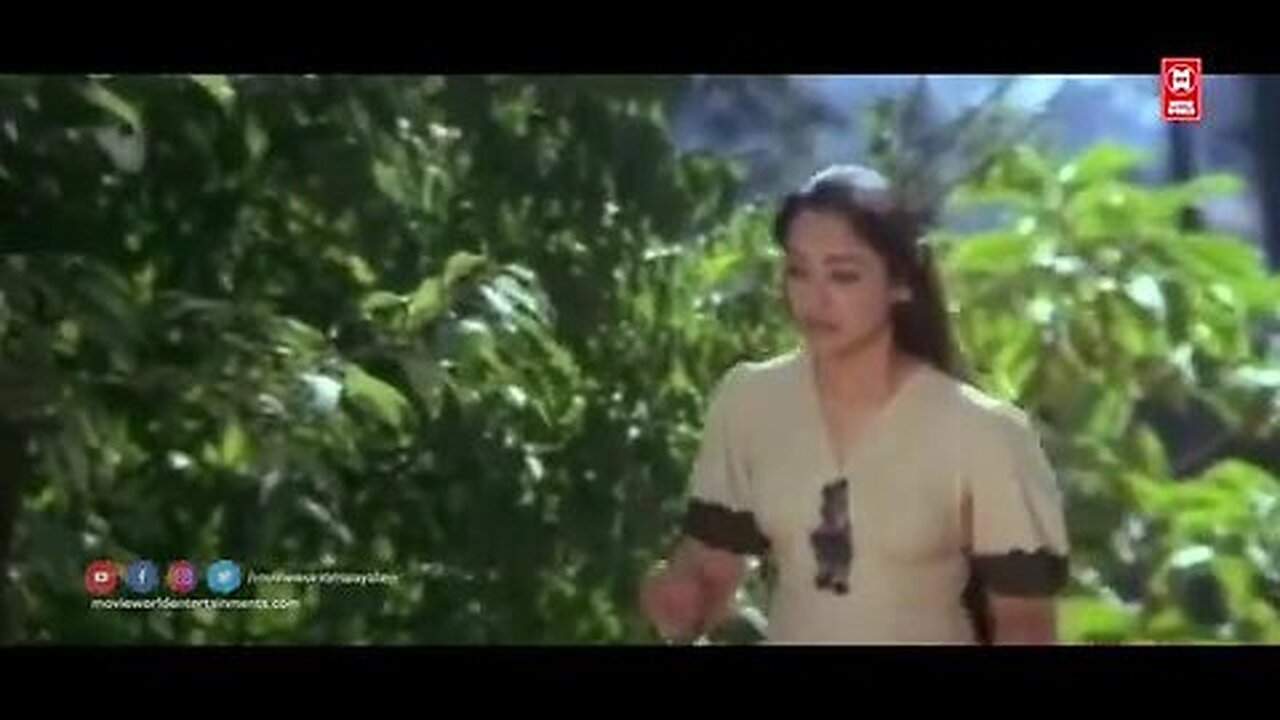 Aakasha_Gangayil___Sindoorasandyakku_Mounam___Evergreen_Malayalam_Film_Songs___Movie_Song