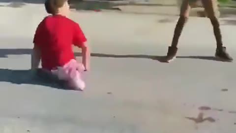 No legs v idiot with legs..😁