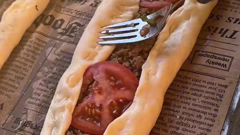 Chapli Kebab Pide