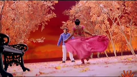 Nee_Navvula Telladhananni_jr.Ntr,keerthi chavla-Aadhi Movie song _