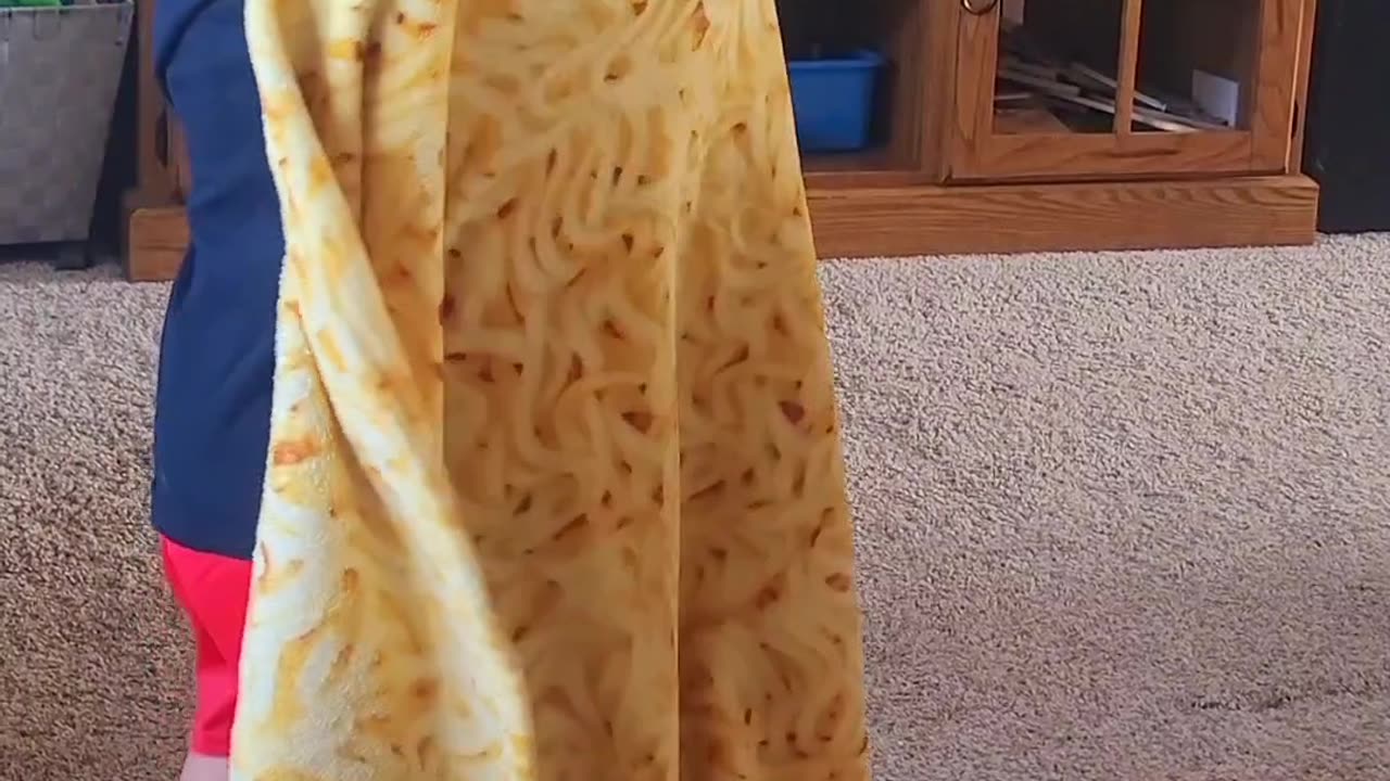 Easton Sings Let It Go!!