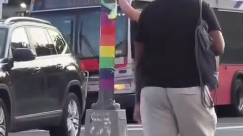RESPECT to this dude.. 👏