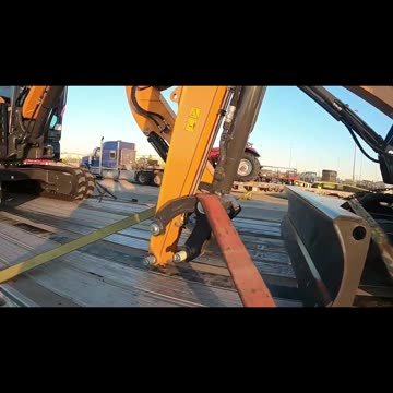 MORE HOES #ourtruckinglife #truckdrivers #reallifetruckers #truckdriver #atruckerslife #trucker