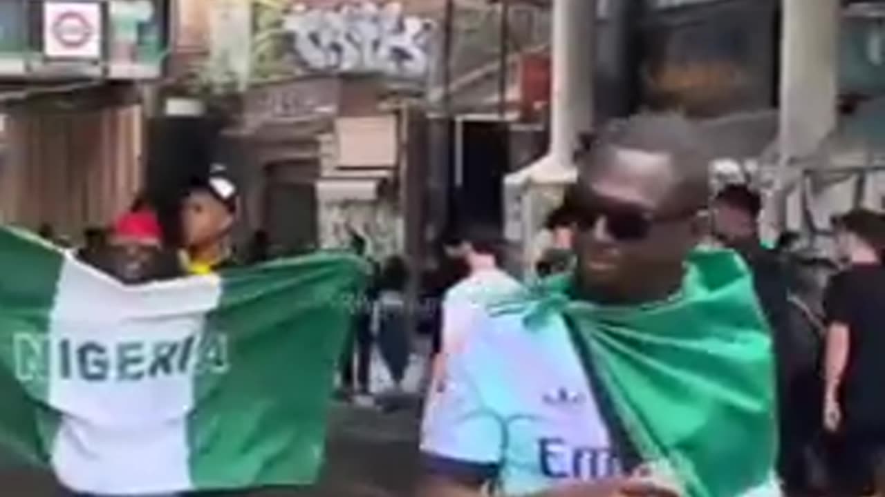 ENGLAND LOOKS LIKE SHIT. NIGGERS EVERYWHERE. 💩💩💩🤦♀️
