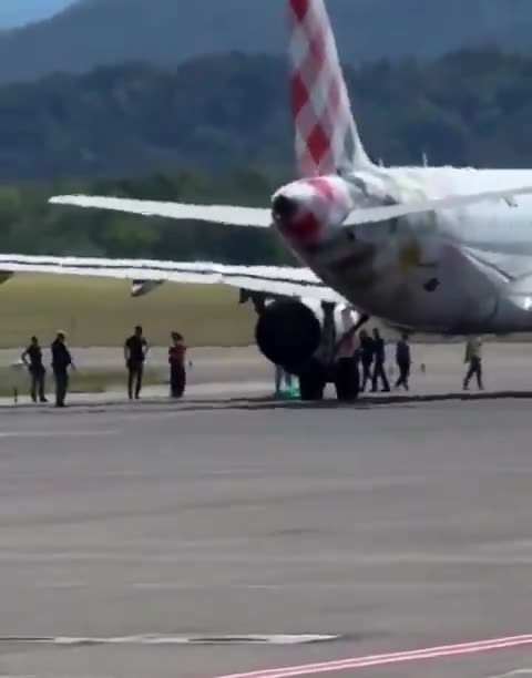 GRAPHIC: 35-year-old man takes his own life by jumping into a jet engine