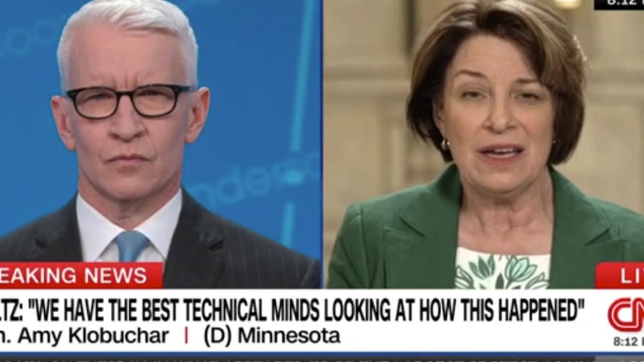Klobuchar (D) Compares Clinton’s Email Scandal To Alleged Signal Slip On CNN