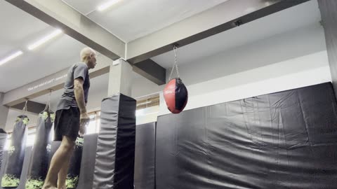 Vacation in Mauritius 🇲🇺 . Shape Sports Club Grand Baie. Jump Straight Punch. June 28 2025