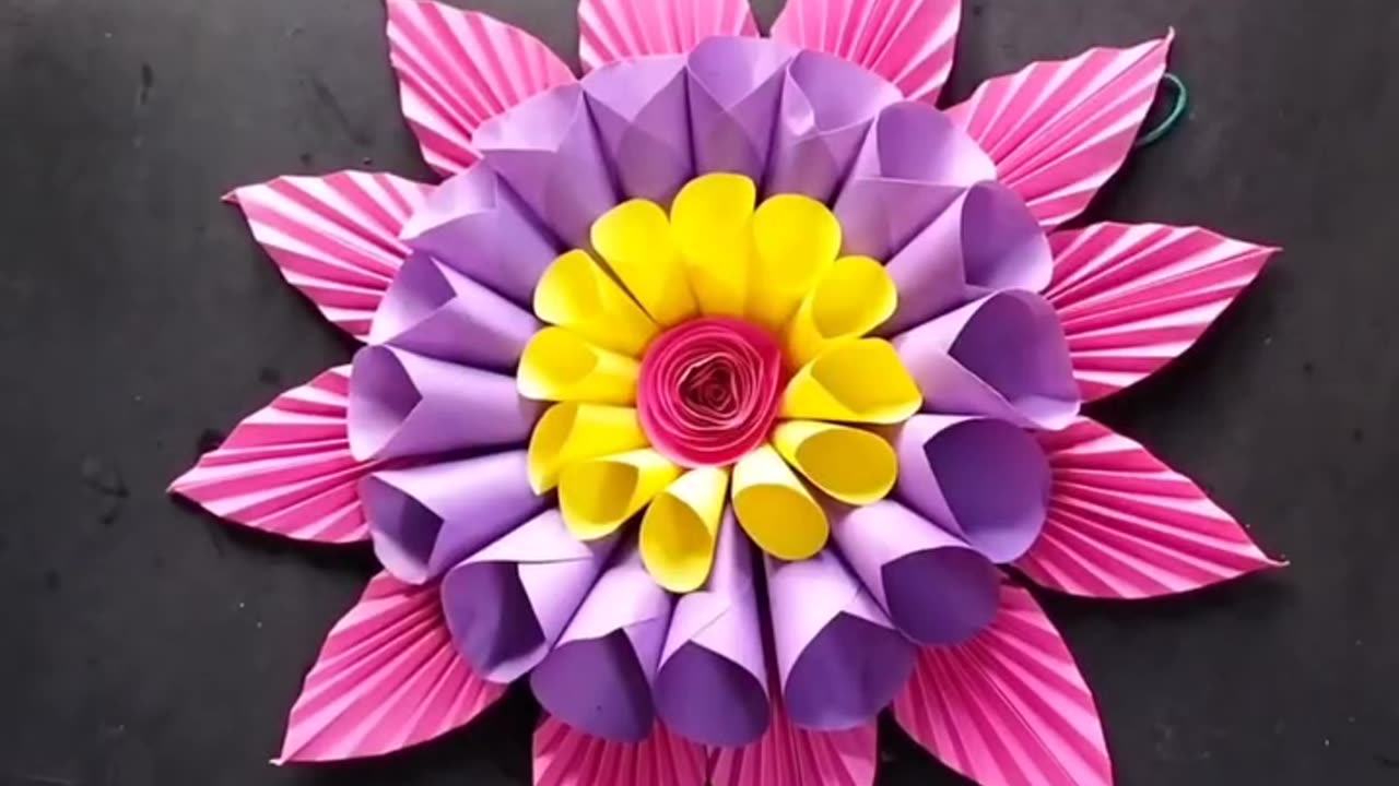 DIY wall hanging craft using colour paper