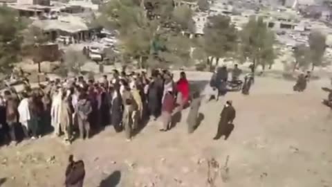 Execution in front of 80,000 people: A 13-year-old boy in Afghanistan executed a man