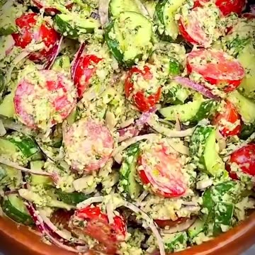Unlock the Bold Flavors of Georgia: Tomato & Cucumber Salad Recipe