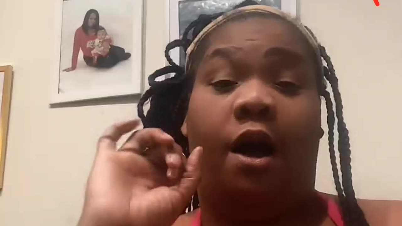 SLIDE IN DM ARGUING WITH HER MAN