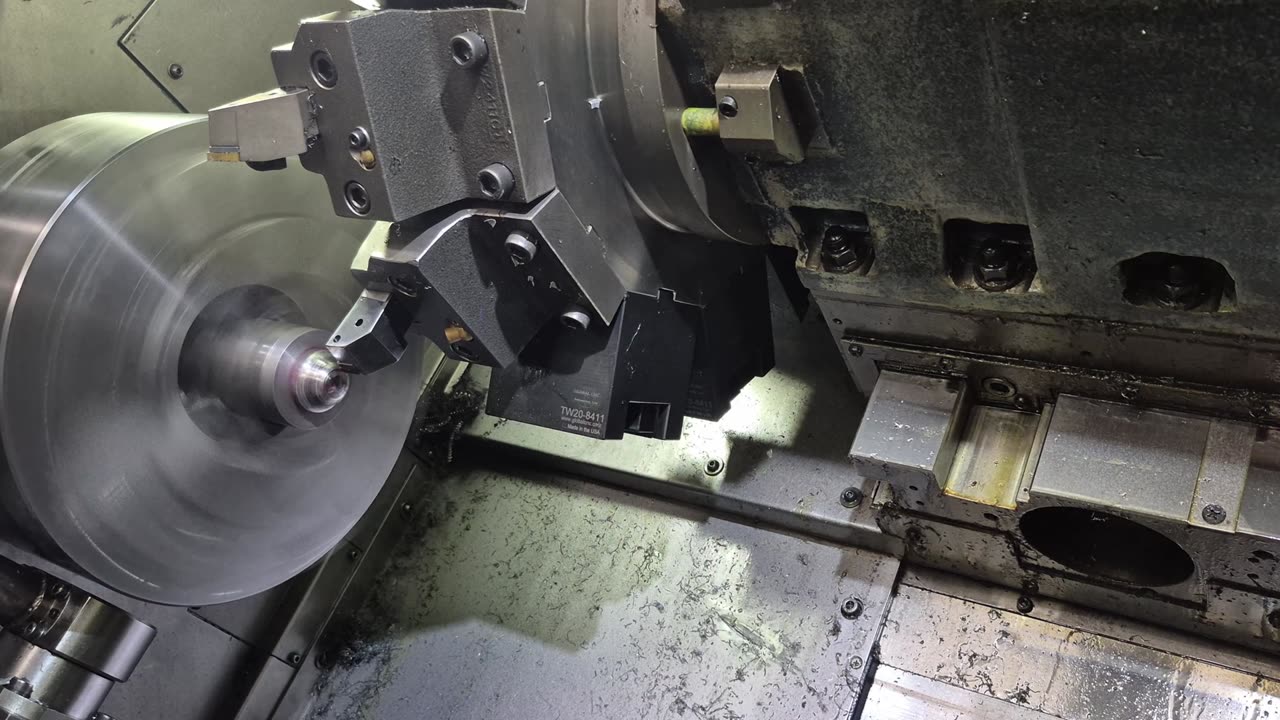 Hard Turning CPM 10V with Interrupted Cuts