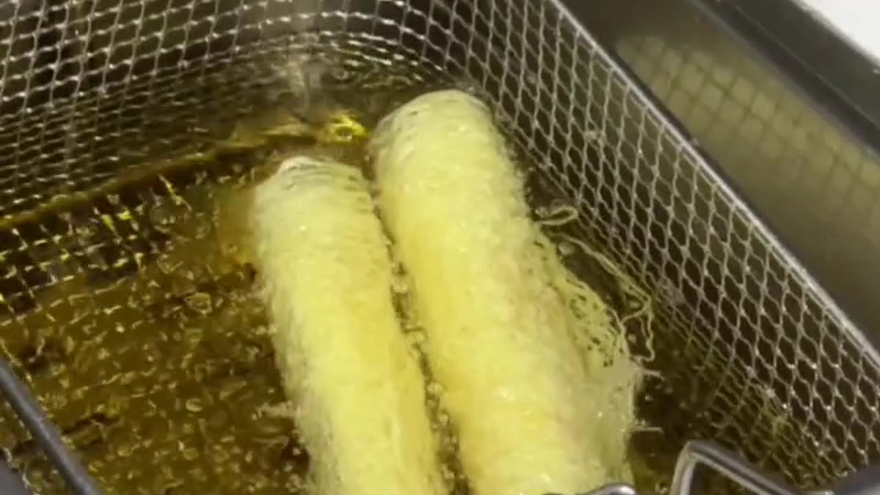 Does anyone know what is this chinese food name?? Cos i am curious whats that red flour wrapped in