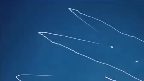 Chinese Military Reveals New Missile Capable of Right-Angle Turns