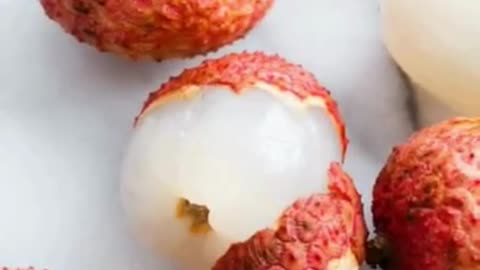 Four amazing benefits of eating litchi