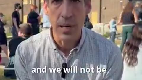 Illinois Mayor Admits Obstrucing ICE Vehicles Friday as they Tried to Leave