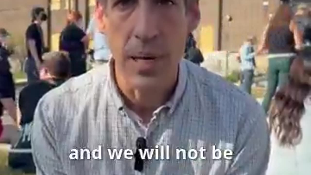 Illinois Mayor Admits Obstrucing ICE Vehicles Friday as they Tried to Leave