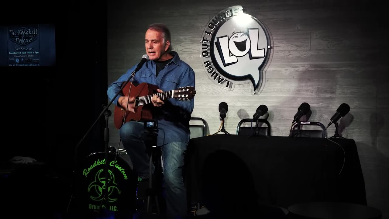 Jim Stafford playing the hits at age 80
