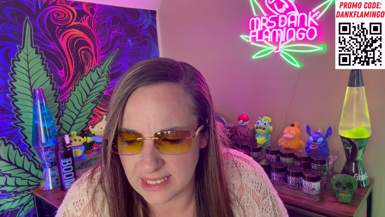 Which Lit Farms Strain is the Best?? Mrs Dank Flamingo!! 2