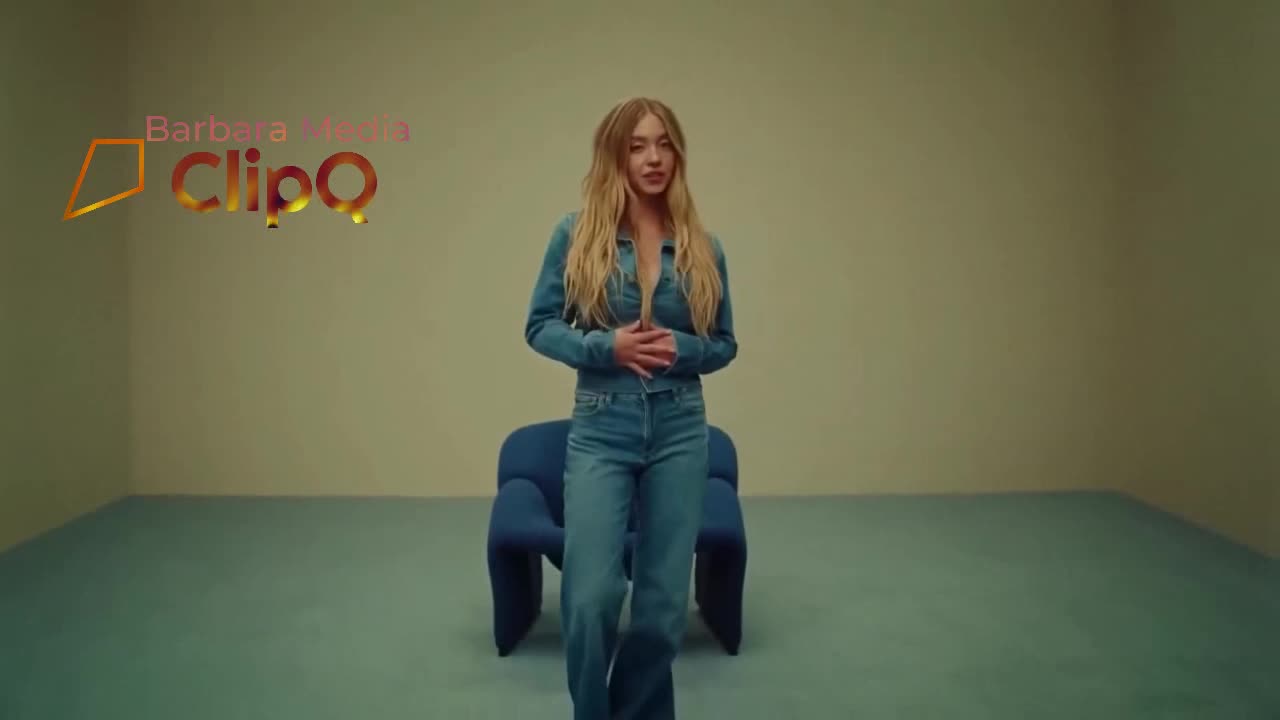 Sydney_Sweeney_Has_Great_Jeans_American_Eagle.