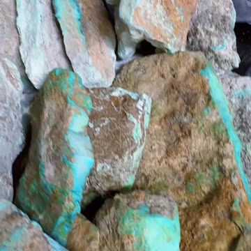 250611-7 Turquoise Rough: Slice Open Time’s Palette with One Cut